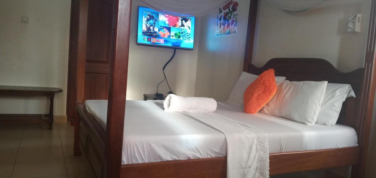 Sebuleni Serviced Homstay - Nyali Beach Msa Mombasa Esterno foto